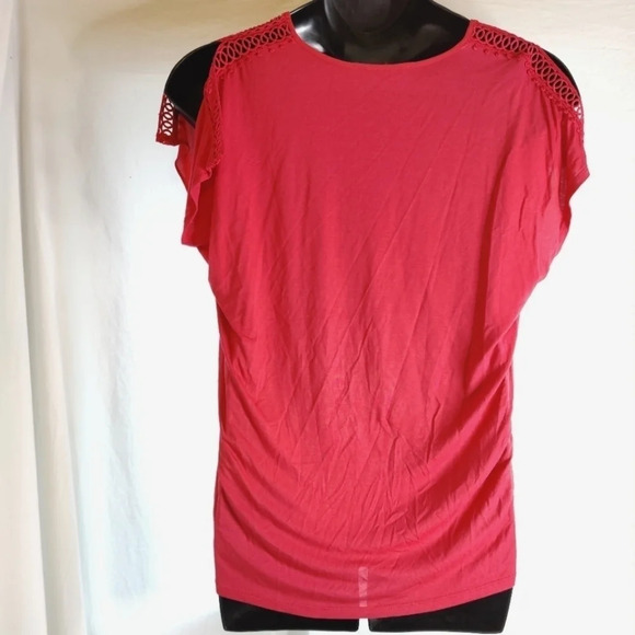 coral pretty comfortable blouse EUC ❤️ - Picture 5 of 6